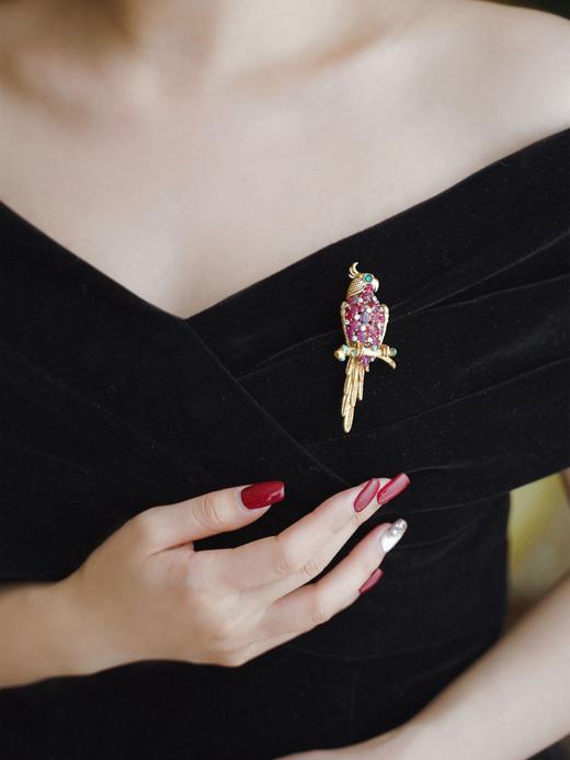 独角鹿西洋古董Marchak18K金镶红宝石祖母绿钻石绿松石鹦鹉胸针 商品图1