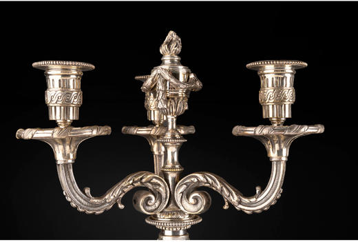 独角鹿西洋古董摆件法国路易⼗六⻛格四枝单枝可变换镀银烛台一对 商品图3