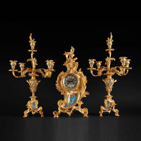 独角鹿西洋古董鹿特丹出品洛可可风铜鎏金雕饰珐琅座钟烛台三件套