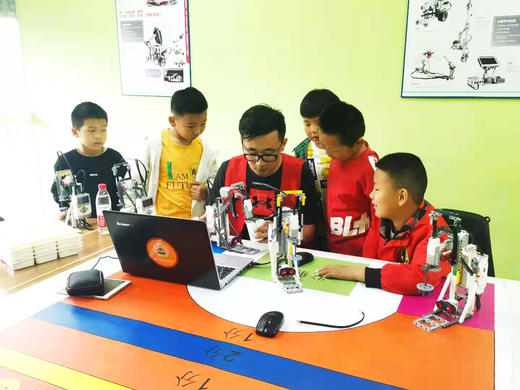 【积智创客中心】38元抢购3节 少儿编程课 / 机器人编程课，科学有效地提升孩子动手能力，专注力，思维能力，还不赶快抢购！时间有限！ 商品图2