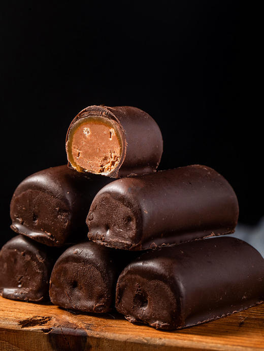 【中欧班列精选】WWJ俄罗斯巧克力糖 原装进口俄小淼牛奶布丁/伊娜巧克力/小黄猫巧克力夹心糖果 500g/袋 商品图8