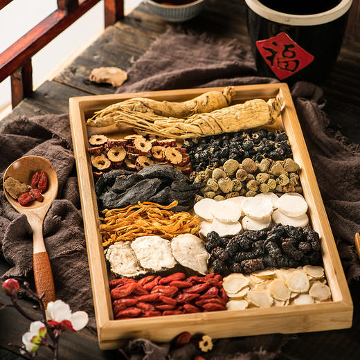 【实惠装】人参鹿鞭膏、人参、枸杞、黄精、玛咖啡等天然配料、300g/瓶 商品图2