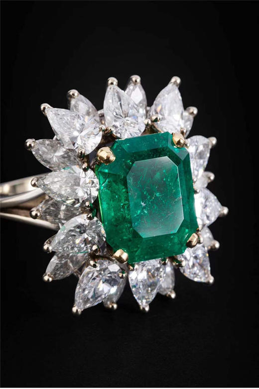 独角鹿西洋古董首饰珠宝法国18k白金及黄金镶嵌祖母绿钻石戒指 商品图4