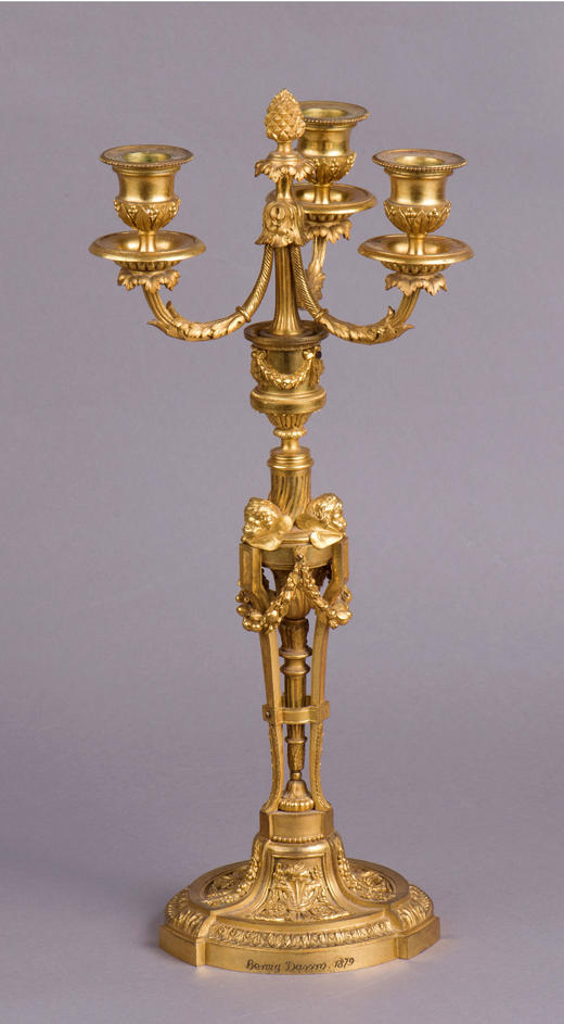 独角鹿西洋古董摆件法国工坊签名路易十六风小天使铜鎏金烛台一对 商品图3