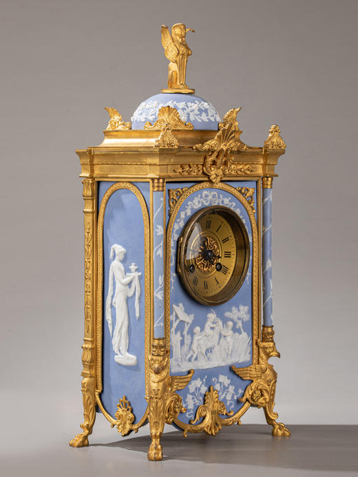 独角鹿西洋古董帝政风韦奇伍德陶瓷浮雕画铜鎏金座钟烛台三件套 商品图4