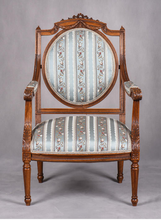 独角鹿西洋古董家具路易十六风核桃木精雕缎面女王式扶手椅一对 商品图4