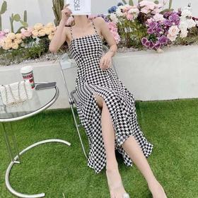 法式小众气质开衩格子吊带裙2021夏季新款可盐可甜温柔风长裙子潮