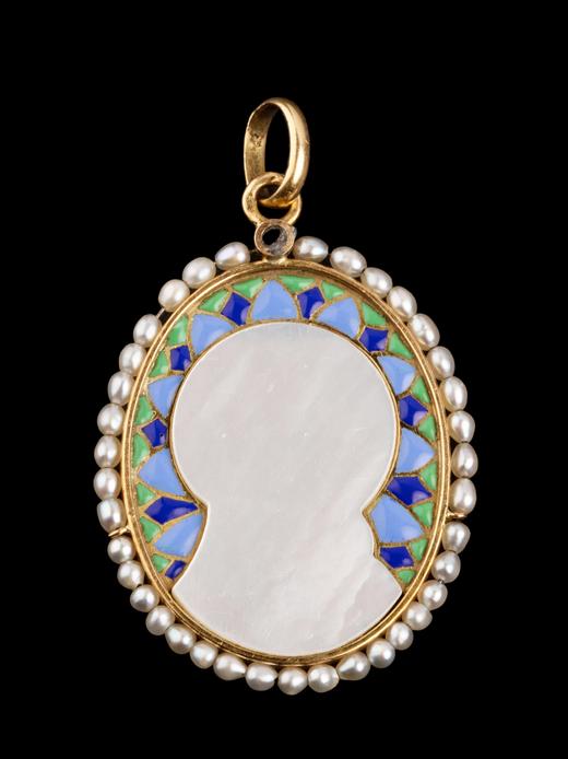 独角鹿西洋古董珠宝18k金镶嵌珍珠珐琅修饰圣母主题母贝浮雕吊坠 商品图3