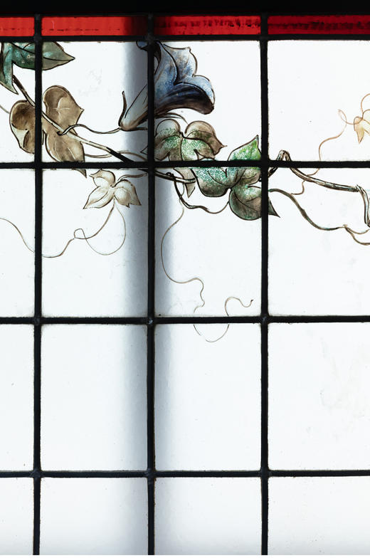 独角鹿西洋古董法国新艺术时期水岸鸢尾雀鸟主题彩绘玻璃花窗一对 商品图1