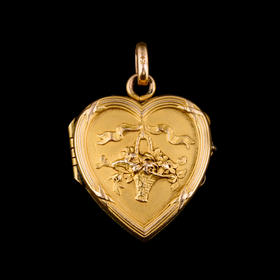 国内现货独角鹿西洋古董珠宝首饰立体花篮雕金18K金心形相框吊坠