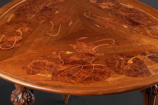 独角鹿西洋古董家具法国出品新艺术风格实心胡桃木细木镶嵌三足桌 商品图3