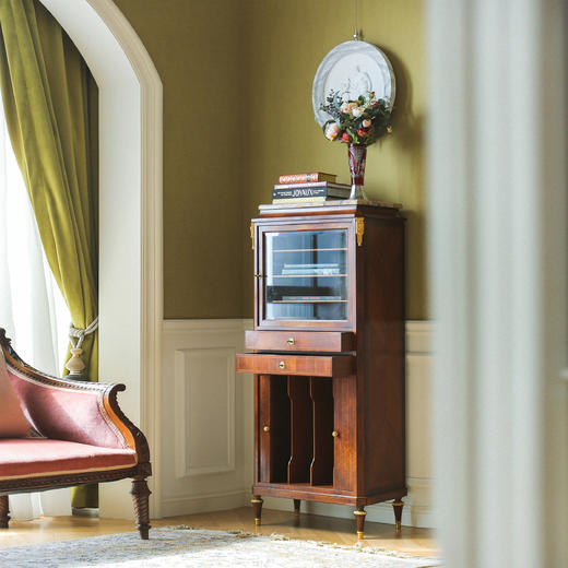 国内现货独角鹿西洋古董家具大理石面铜鎏金卷轴门多层木玻璃边柜 商品图1