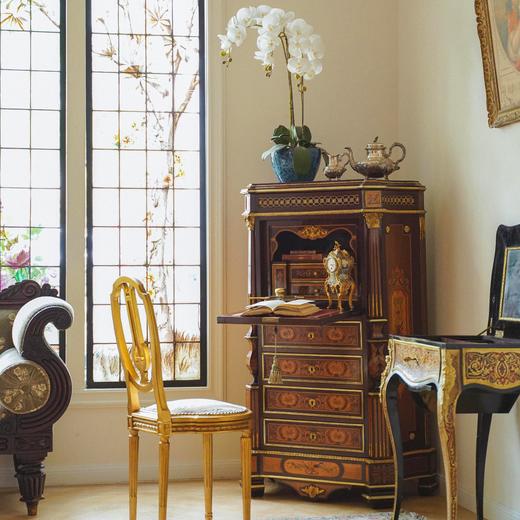 国内现货独角鹿西洋古董家具铜鎏金珍贵木材拼花镶嵌书桌柜边柜 商品图0