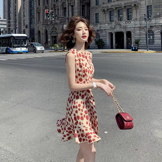 法式波点雪纺连衣裙春夏季新款轻奢名媛风短裙感气质吊带裙子 商品图0