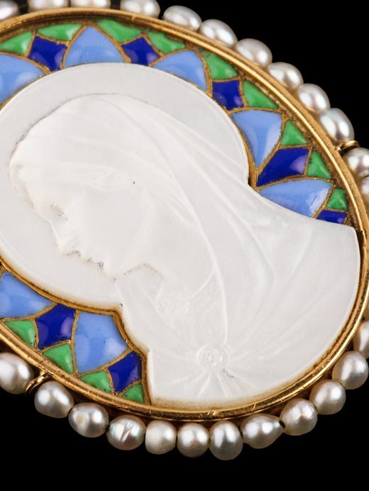 独角鹿西洋古董珠宝18k金镶嵌珍珠珐琅修饰圣母主题母贝浮雕吊坠 商品图4