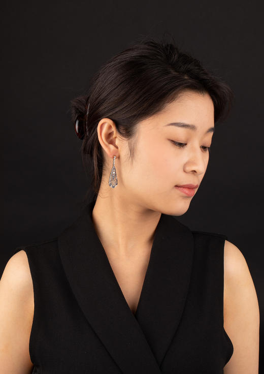 独角鹿西洋古董珠宝首饰蓝宝石钻石镶嵌铂金黄金镂空设计耳坠耳饰 商品图1