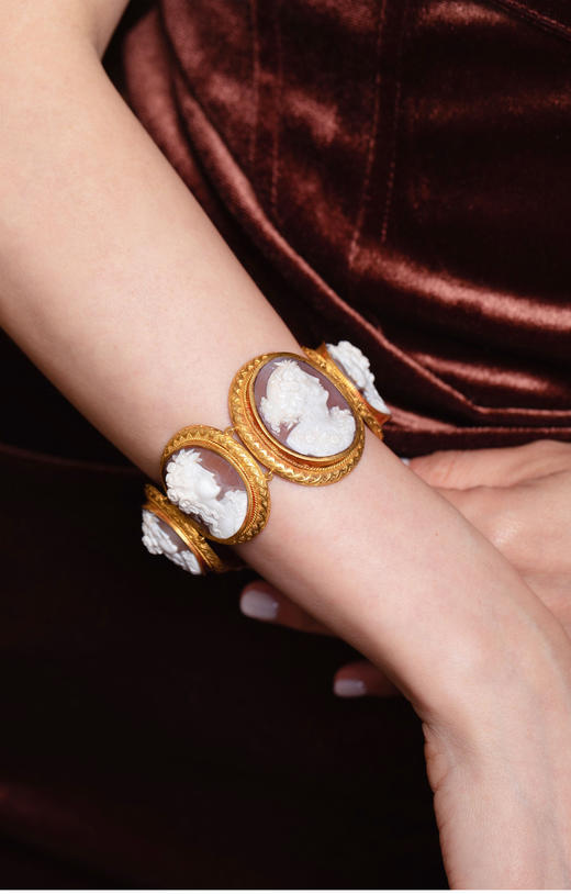 独角鹿西洋古董首饰18k金镶嵌古典女神Cameo玛瑙圆章浮雕手链手镯 商品图1
