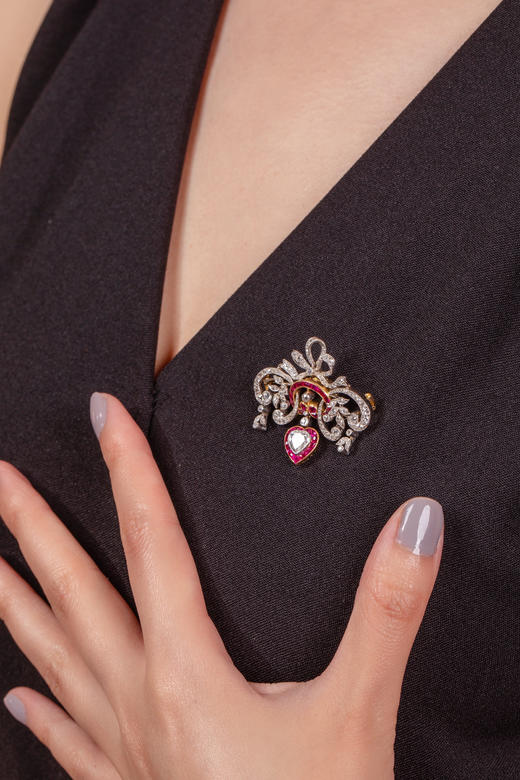 独角鹿西洋古董珠宝首饰欧洲心型钻石红宝石缎带蝴蝶结胸针吊坠 商品图1