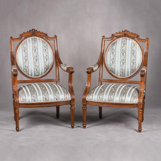 独角鹿西洋古董家具路易十六风核桃木精雕缎面女王式扶手椅一对 商品图0