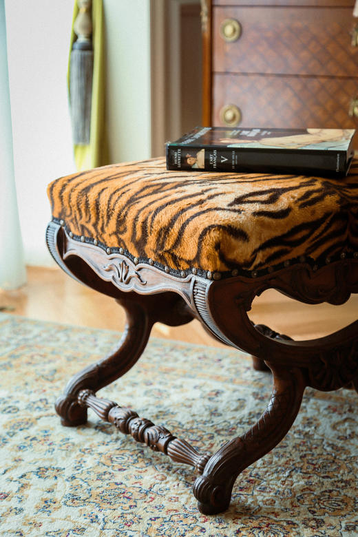 国内现货独角鹿西洋古董家具19世纪欧洲出品胡桃木虎纹凳子椅子 商品图2