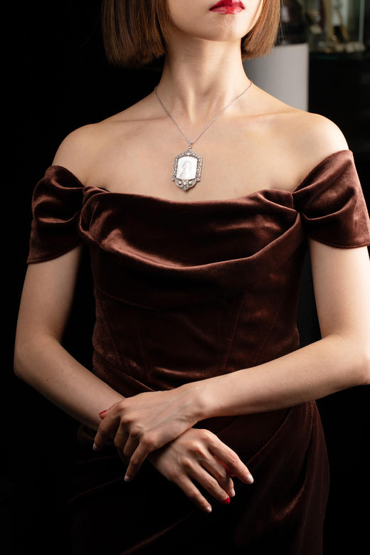 独角鹿西洋古董珠宝首饰装饰艺术钻石铂金母贝雕刻圣母侧身像吊坠 商品图1