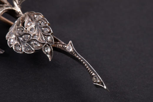独角鹿西洋古董珠宝首法国18k金银镶嵌钻石玫瑰切钻石颤抖花胸针 商品图4