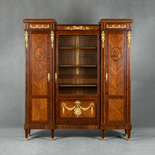 独角鹿西洋古董家具路易十六风格铜鎏金细木镶嵌双开玻璃展示边柜 商品图0