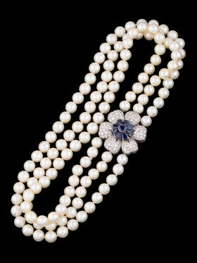 独角鹿西洋古董18K白金镶钻石蓝宝石花朵造型吊坠三股珍珠项链