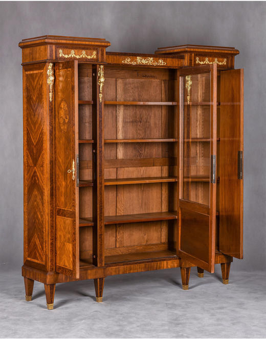 独角鹿西洋古董家具路易十六风格铜鎏金细木镶嵌双开玻璃展示边柜 商品图3