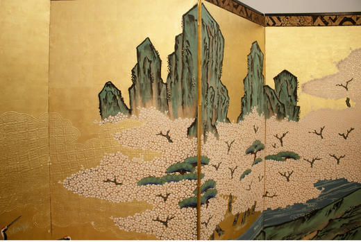 独角鹿西洋古董日本昭和时期湖畔仙鹤主题金地纸本着色六曲屏风 商品图3