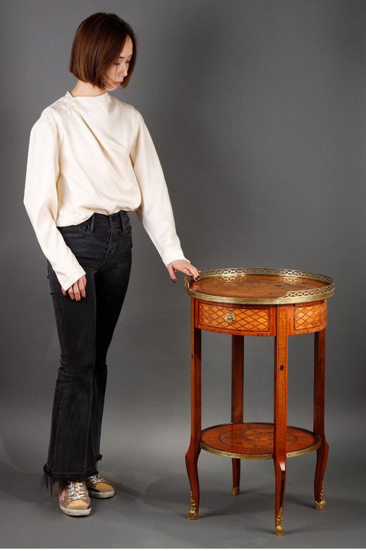 独角鹿西洋古董家具法国出品铜鎏金修饰细木镶嵌花卉主题双层边桌 商品图1