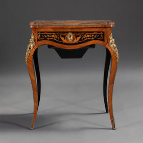 独角鹿西洋古董家具路易十五风格铜鎏金修饰细木镶嵌带镜子桌子