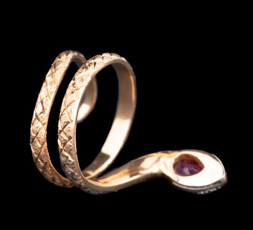 独角鹿西洋古董珠宝首饰20世纪欧洲出品18k金红色宝石蛇形戒指 商品图3