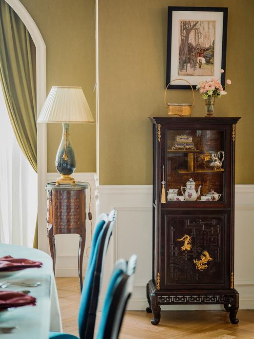 [国内现货]独角鹿西洋古董家具东方风格铜鎏金硬木多宝阁玻璃展柜 商品图0