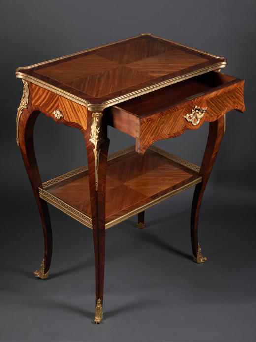 独角鹿西洋古董家具拿破仑三世时期红木细木镶嵌修饰铜鎏金双层桌 商品图3