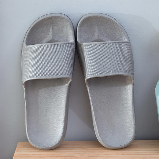 京东京造 糖果色四季家居拖鞋 轻便软弹休闲浴室凉拖鞋男款 水泥灰275 JZ-7095 商品图2