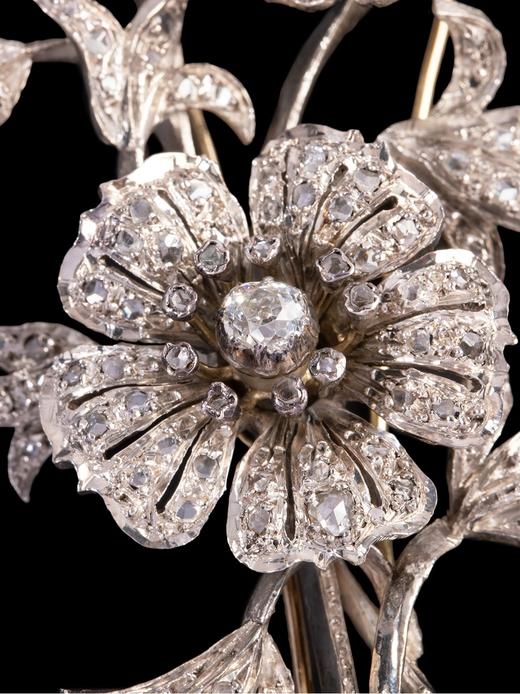 独角鹿西洋古董首饰珠宝18K黄金纯银镶嵌钻石花束造型颤动式胸针 商品图4