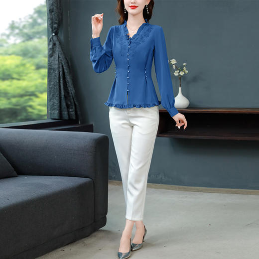 刺绣花气质遮肚子收腰显瘦v领衬衣AHM-dydd6078 商品图3