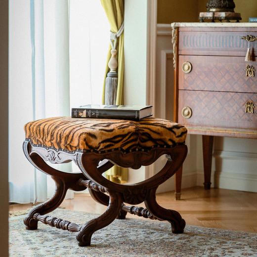 国内现货独角鹿西洋古董家具19世纪欧洲出品胡桃木虎纹凳子椅子 商品图0