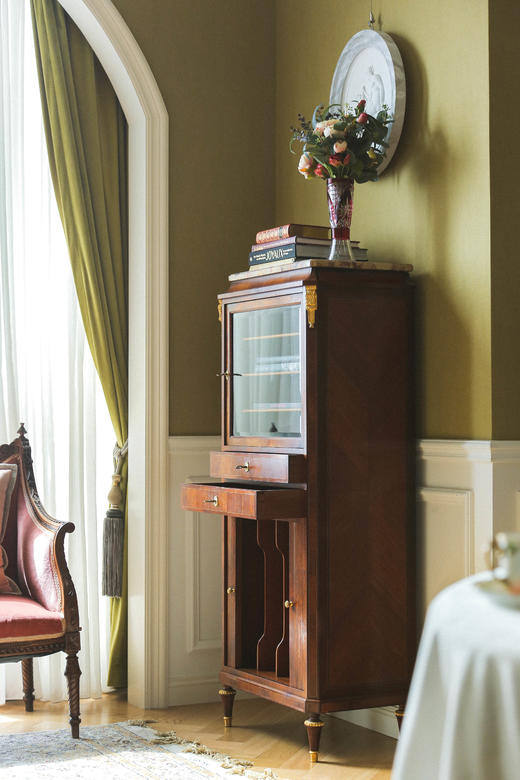 国内现货独角鹿西洋古董家具大理石面铜鎏金卷轴门多层木玻璃边柜 商品图4