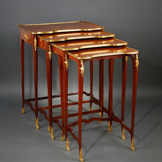 独角鹿西洋古董家具铜鎏金雕饰细木镶葡萄藤蔓与古典酒器主题套桌 商品图0