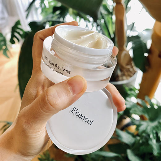 E'cenel/伊珊 晶莹清润眼霜 商品图0