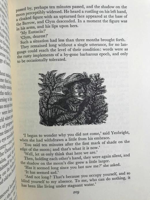 托马斯·哈代《还乡》（1993） 数十幅木版画插图 精装18开带书匣 商品图10