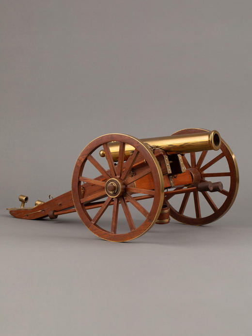 独角鹿西洋古董1930年代英国柚木底座修饰黄铜炮身小型野战炮摆件 商品图3