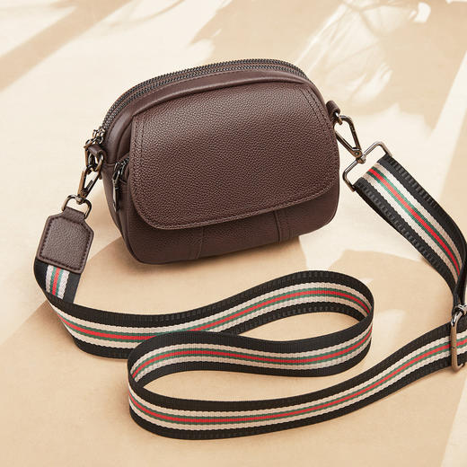 Safiya/索菲娅2022新款头层牛皮大容量手机单肩包包女式斜挎女包SF9136027Y 商品图2