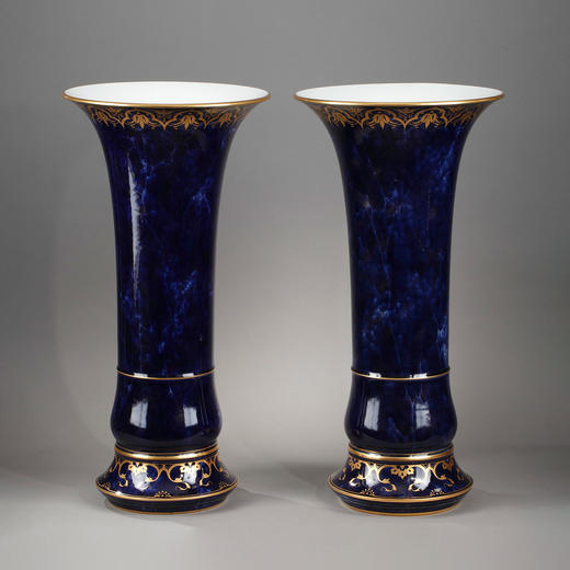 独角鹿西洋古董帝王蓝釉洒金手绘花卉纹饰号角cornet款瓷瓶一对 商品图0