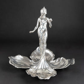 独角鹿西洋古董1880-1910年代法国新艺术时期镀银锡器女神摆件