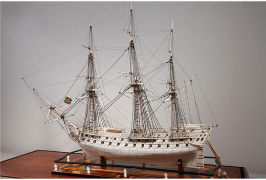 独角鹿西洋古董英国牛骨雕刻细木镶嵌80门大炮三桅大船模型摆件 商品图3