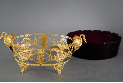 独角鹿西洋古董法国帝政风格天鹅与女神铜鎏金镂雕红色水晶双耳盆 商品图3