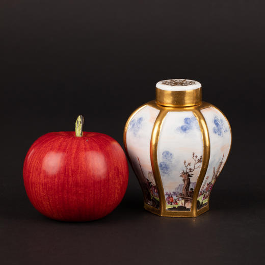 独角鹿西洋古董1725年代德国梅森出品鎏金手绘六棱形陶瓷茶叶盒 商品图1